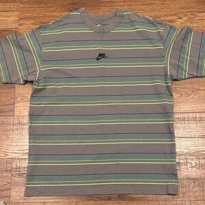 Men’s Nike Stripes Heavy Duty T-Shirt sz: Medium